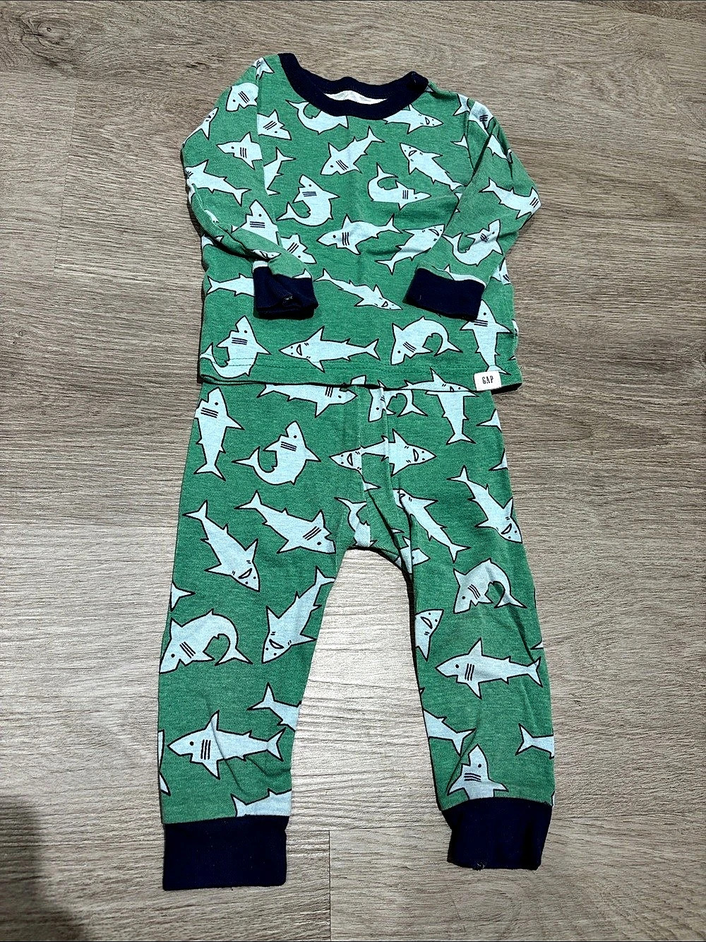 baby GAP Shark Print Organic Cotton One-Piece Baby 12-18M